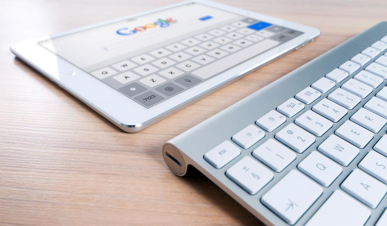 How Hiring Multiple Website Providers or Following Multiple Suggestions Can Make Your Website More Complex
